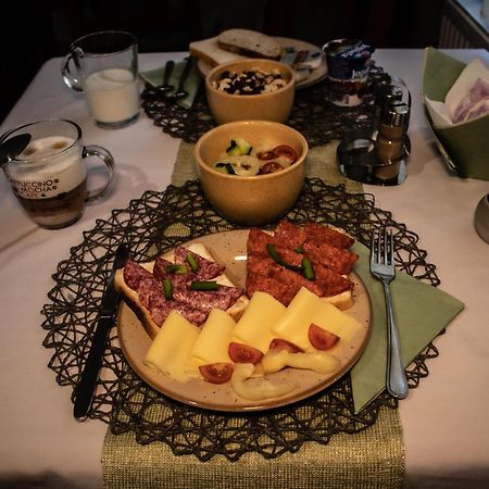 Katalinkert Panzio Bed and Breakfast Γκιόρ Εξωτερικό φωτογραφία