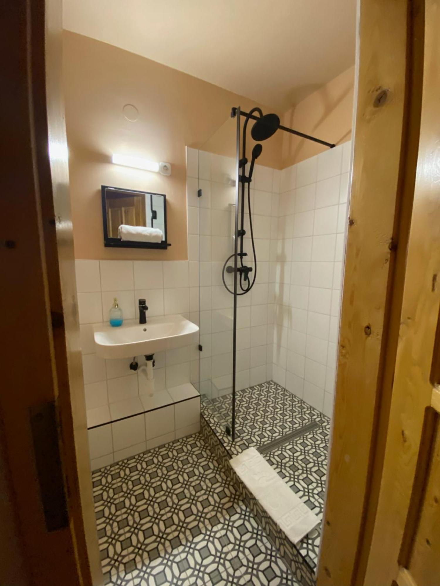 Katalinkert Panzio Bed and Breakfast Γκιόρ Εξωτερικό φωτογραφία