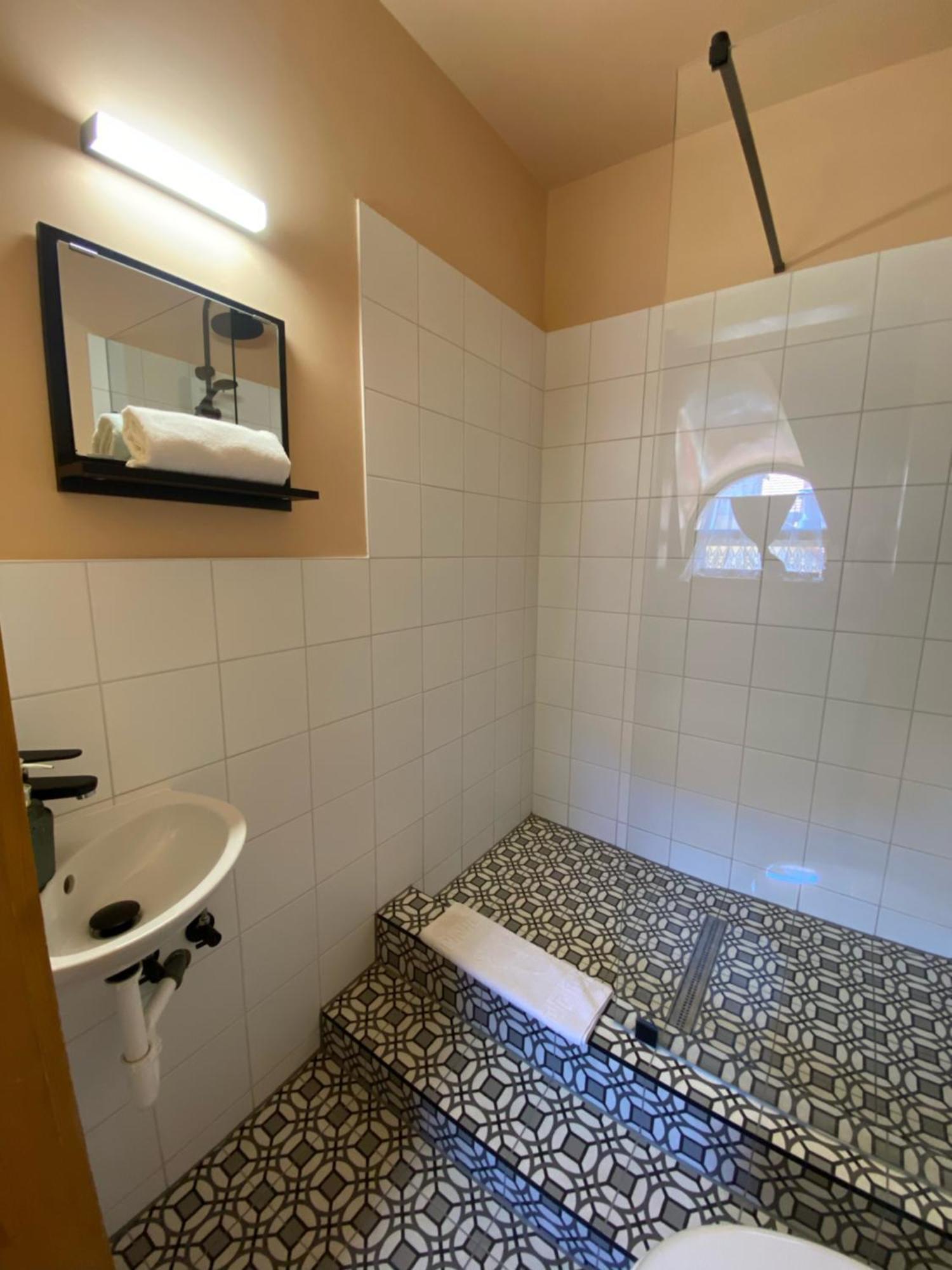 Katalinkert Panzio Bed and Breakfast Γκιόρ Εξωτερικό φωτογραφία