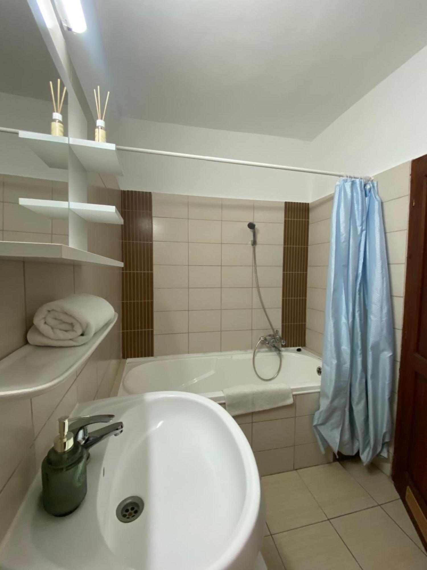 Katalinkert Panzio Bed and Breakfast Γκιόρ Εξωτερικό φωτογραφία